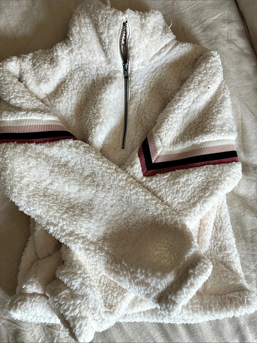 Abercrombie & Fitch Soft A&F Sherpa Striped Chevron Quarter-Zip Pullover White